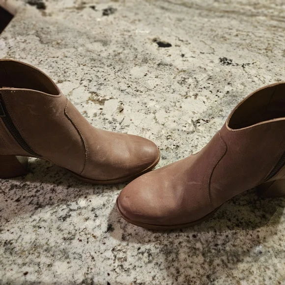 Frye Boots Nora Zip Short Boots Dusty Rose - Picture 2 of 9